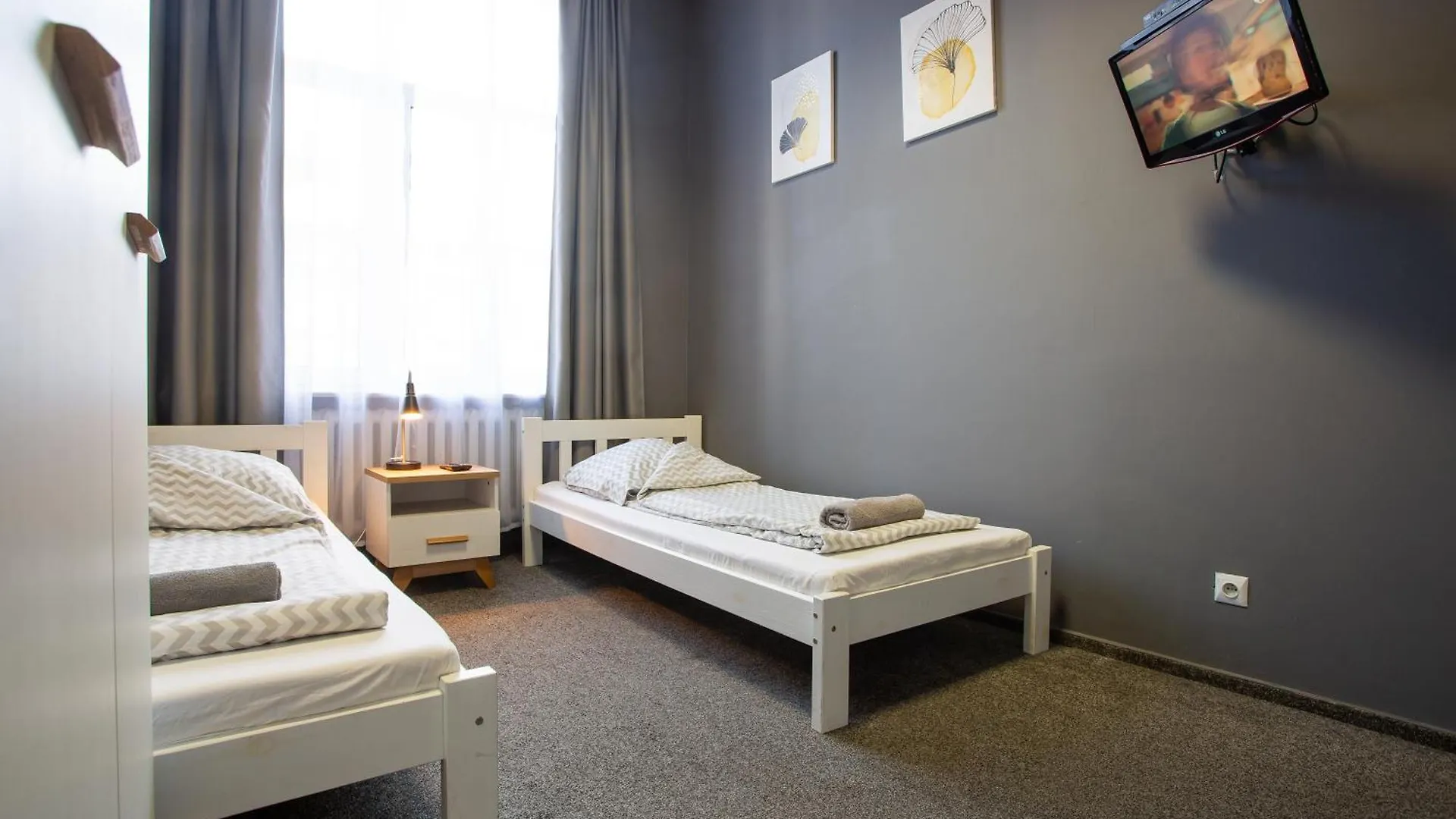 Moon Hostel Breslau 0*,