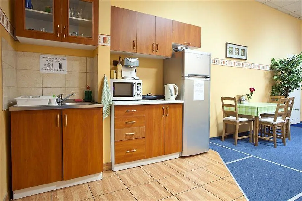 Moon Hostel Breslau 0*,