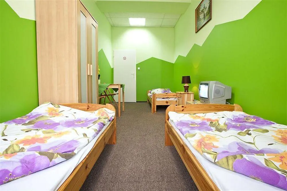 Moon Hostel Wroclaw 0*,